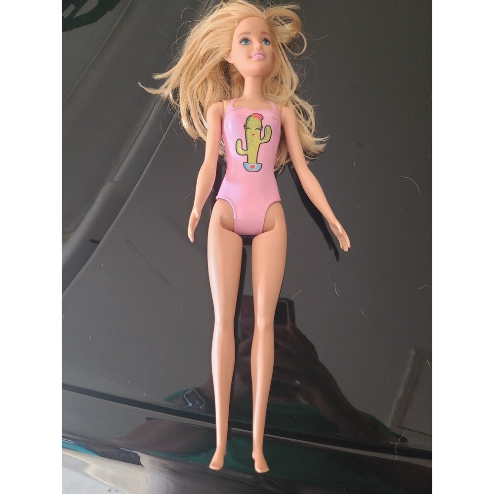 Mattel Barbie Doll ~ FASHIONISTAS ~ BLONDE ~ Water Play